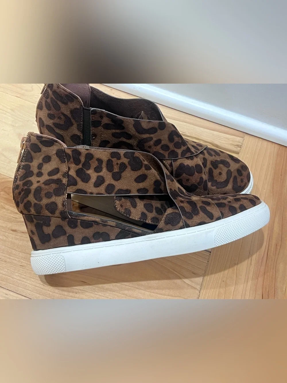 Natural Reflections Cheetah Print Wedge Sneakers- ladies size 9